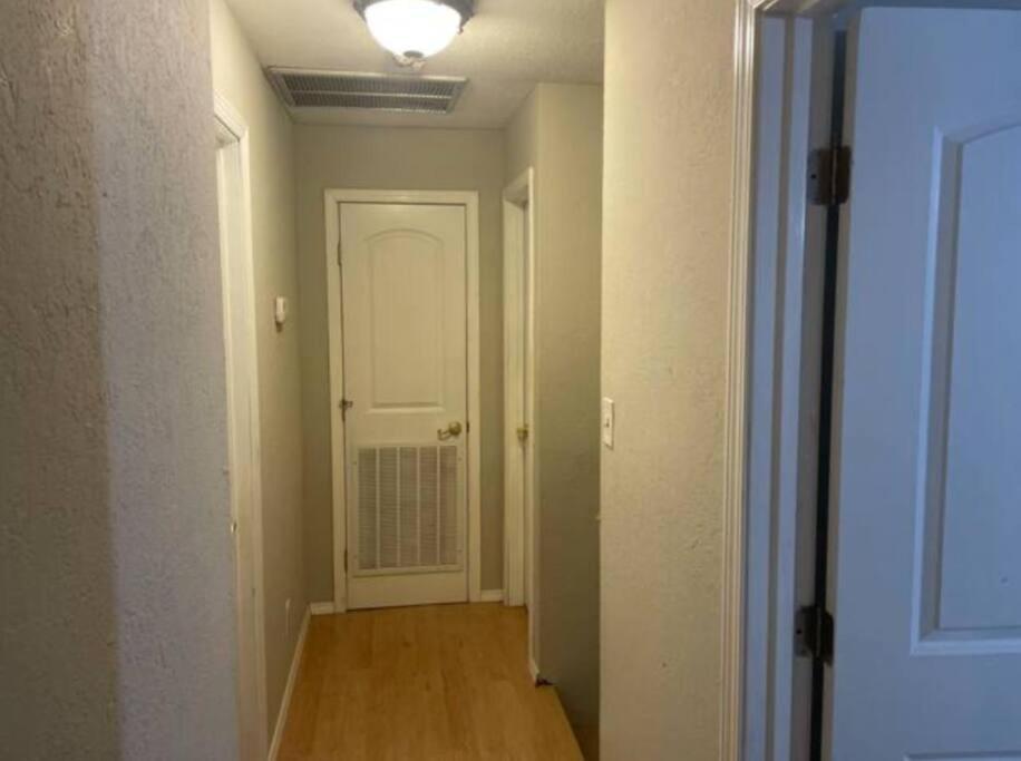 Great Getaway 2 Story Home! Harlingen Tx Zewnętrze zdjęcie