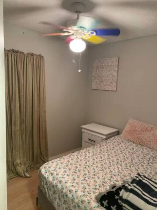 Great Getaway 2 Story Home! Harlingen Tx Zewnętrze zdjęcie